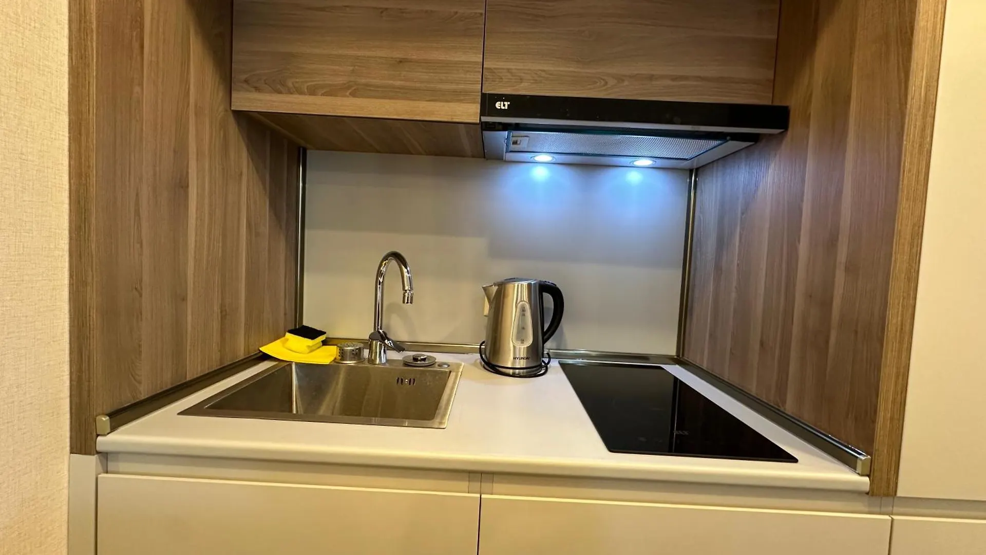 Dainty Apartment With Seaside View 923 Batumi